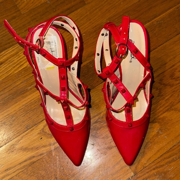 valentino red rockstud BRAND BY QUIPD - Picture 1 of 5